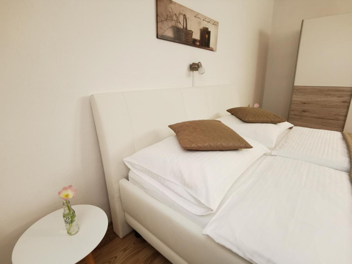 Hotel & Wirtshaus Hoedl-Kaplan Feldbach  Ruang foto