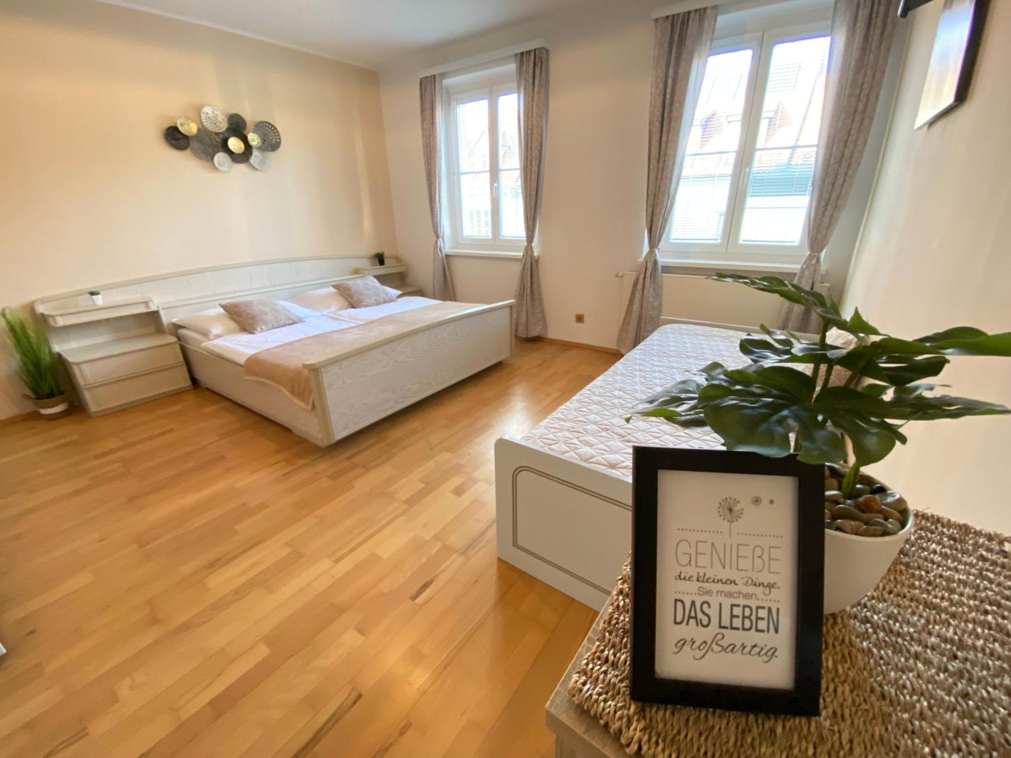 Hotel & Wirtshaus Hoedl-Kaplan Feldbach  Ruang foto